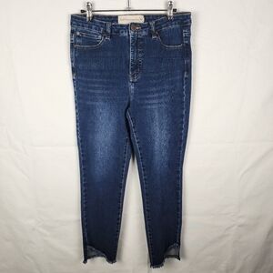 Soft Surroundings Straight Leg Asymmetrical Raw Hem Jeans Size 8